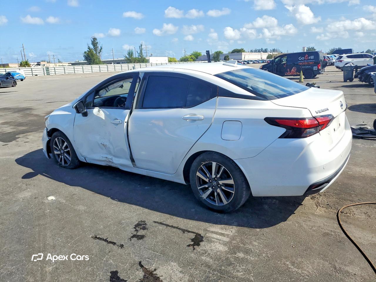 Nissan Versa 2021