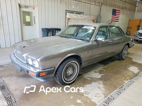 Jaguar XJ 1990 - Image 1 of 12