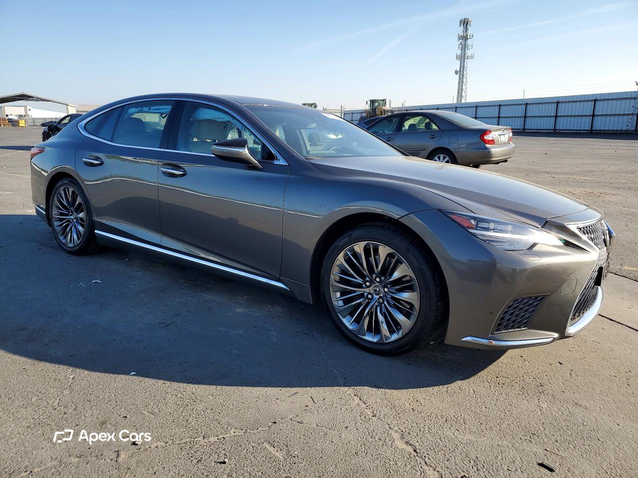 Lexus LS 2021