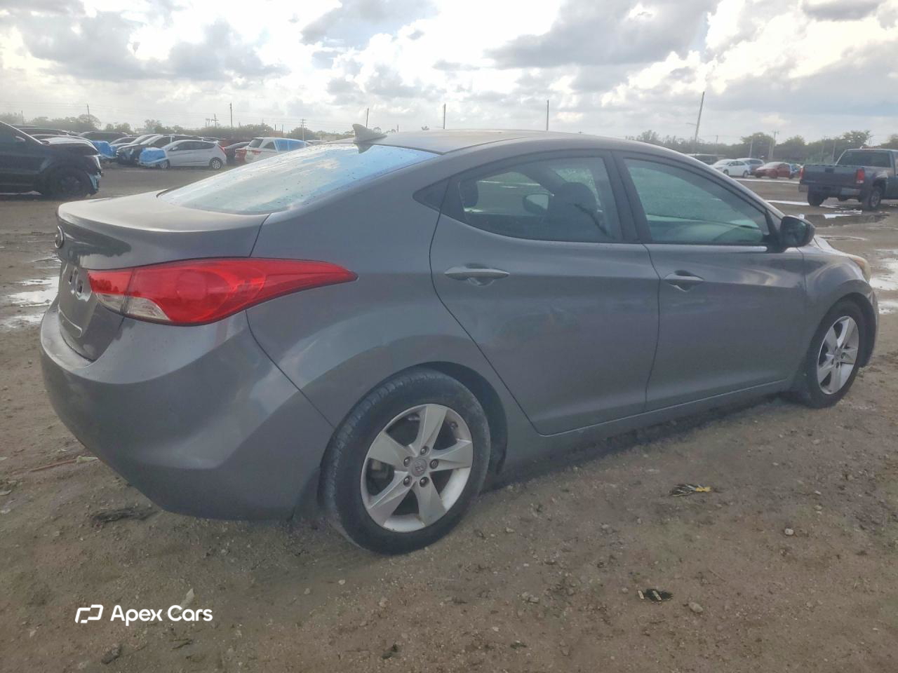 Hyundai Elantra 2013