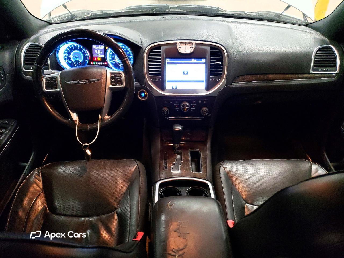 Chrysler 300 2011