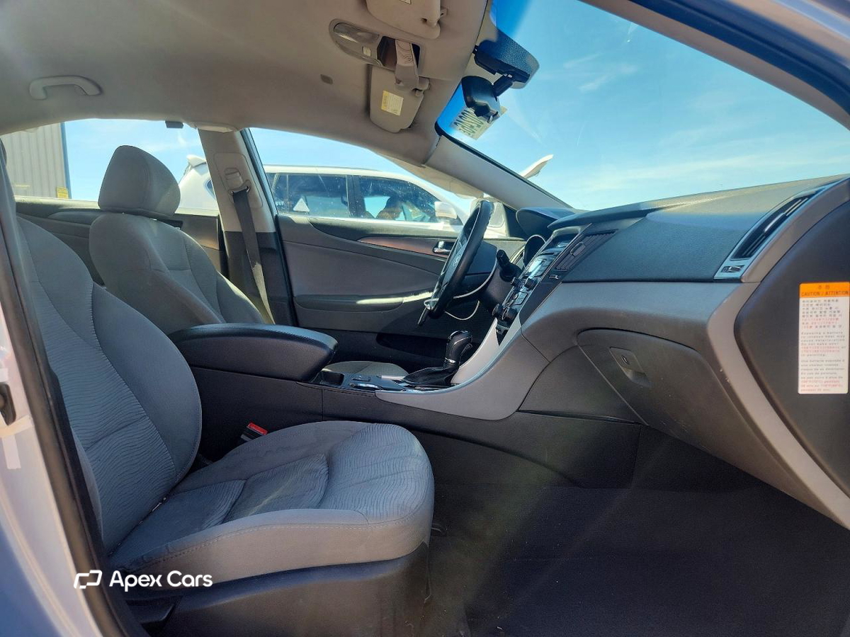 Hyundai Sonata 2013