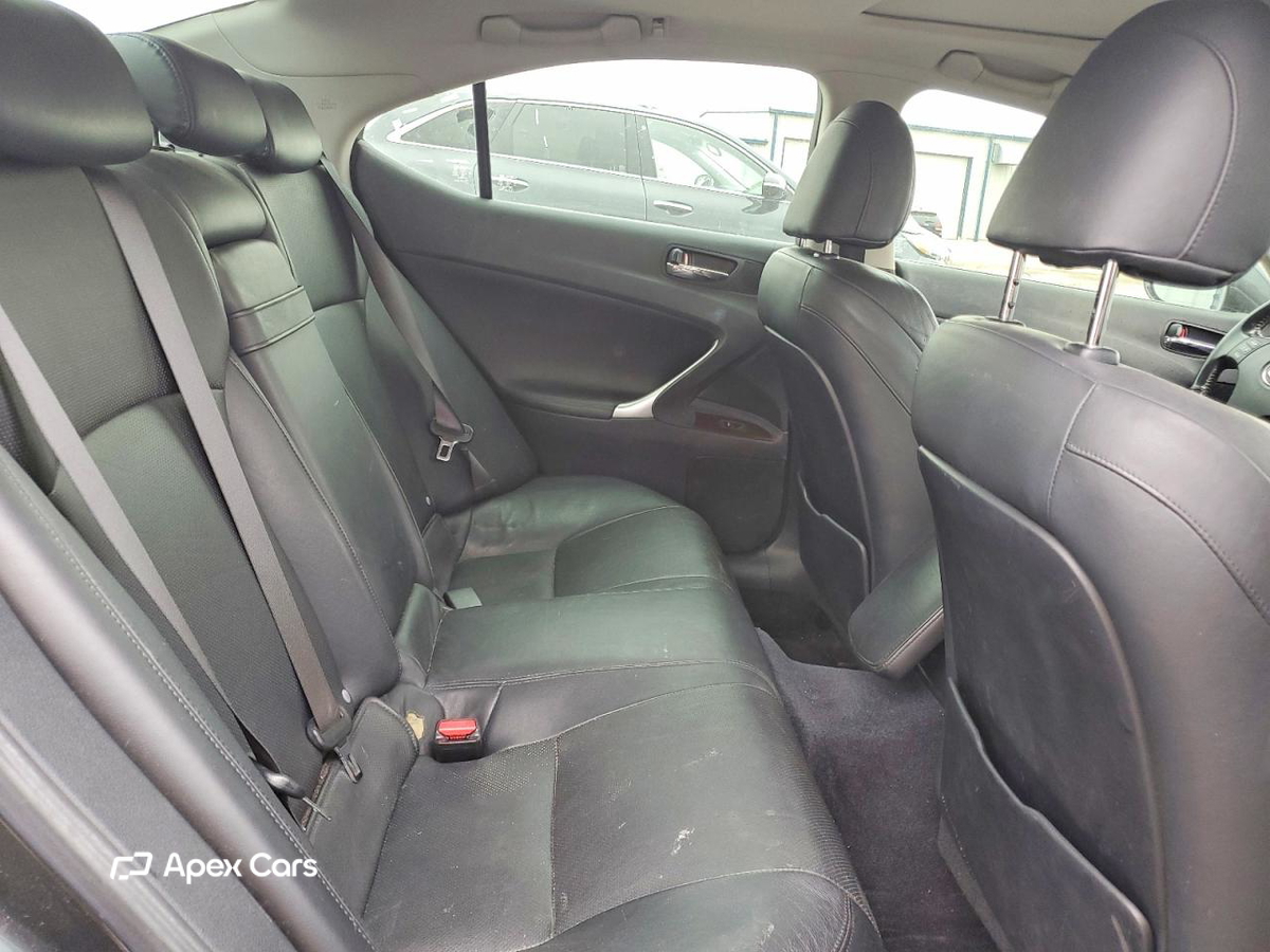 Lexus IS 2006