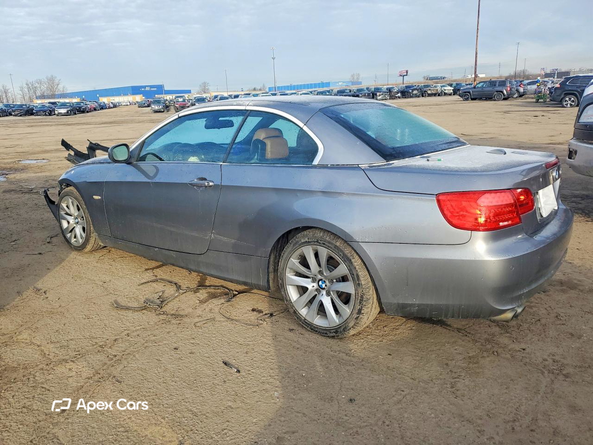 BMW Series 3 2011