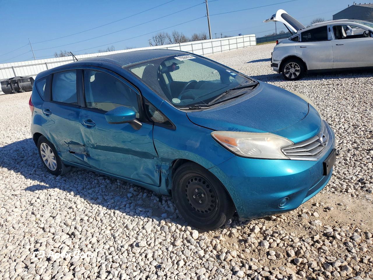 Nissan Versa 2016