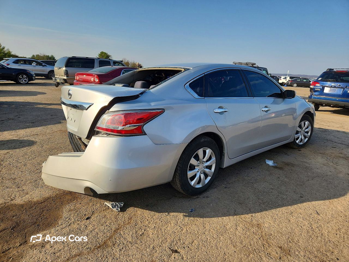 Nissan Altima 2015
