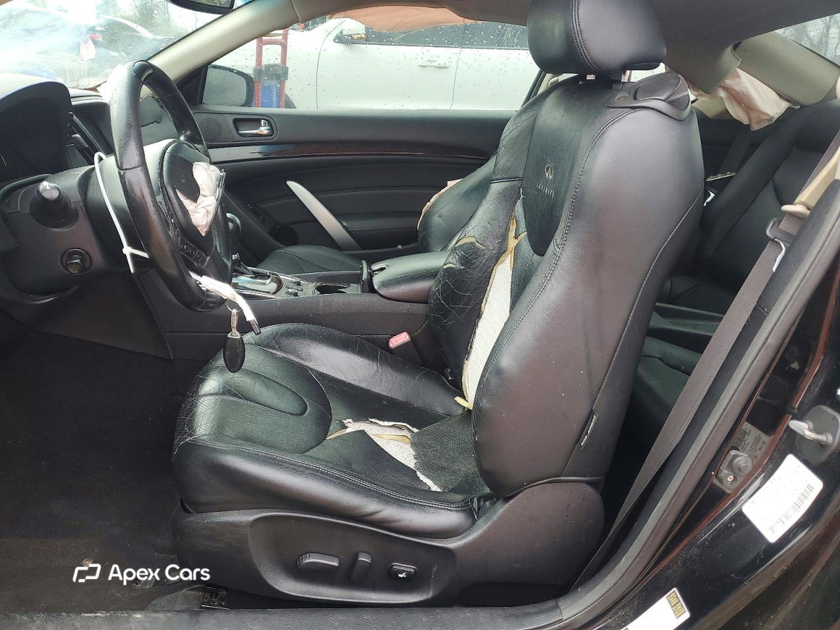 Infiniti G 2010