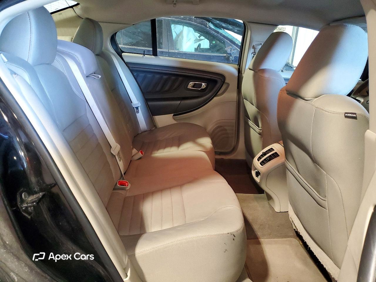 Ford Taurus 2010