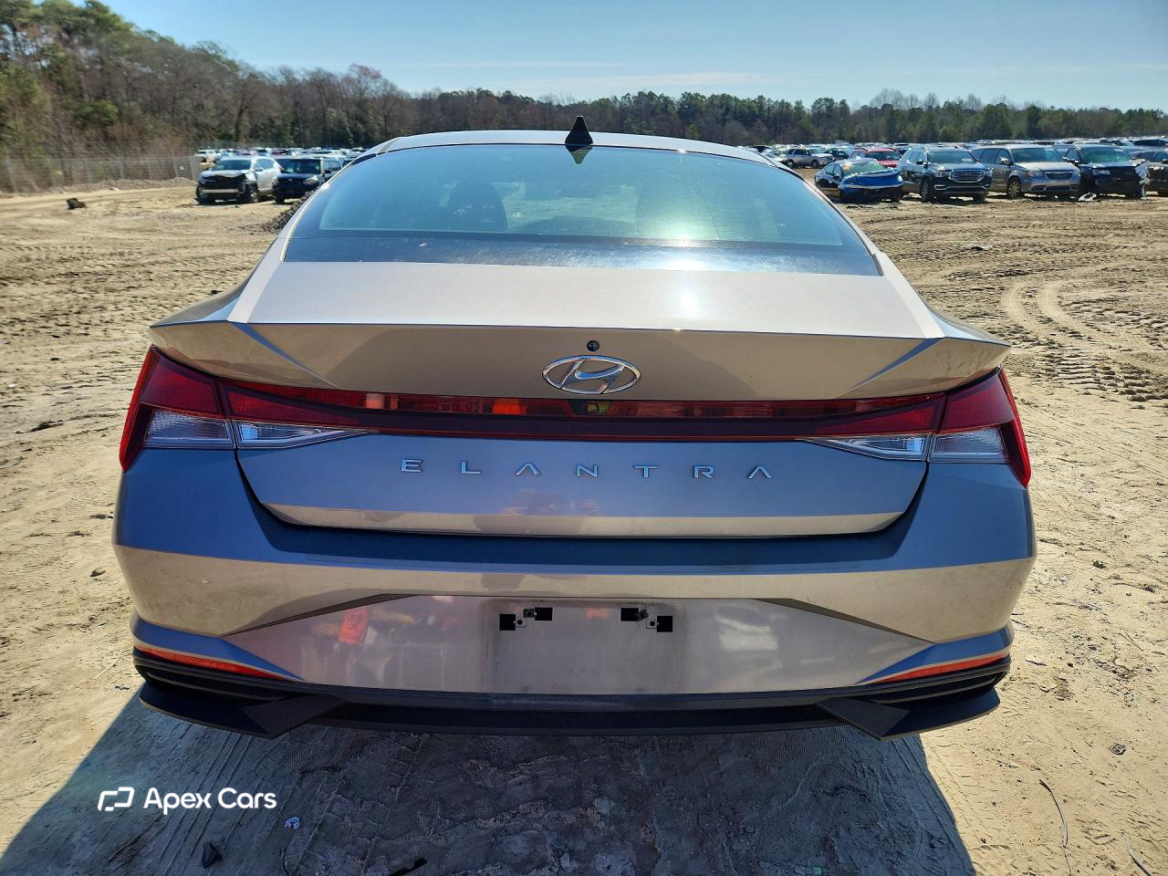 Hyundai Elantra 2022