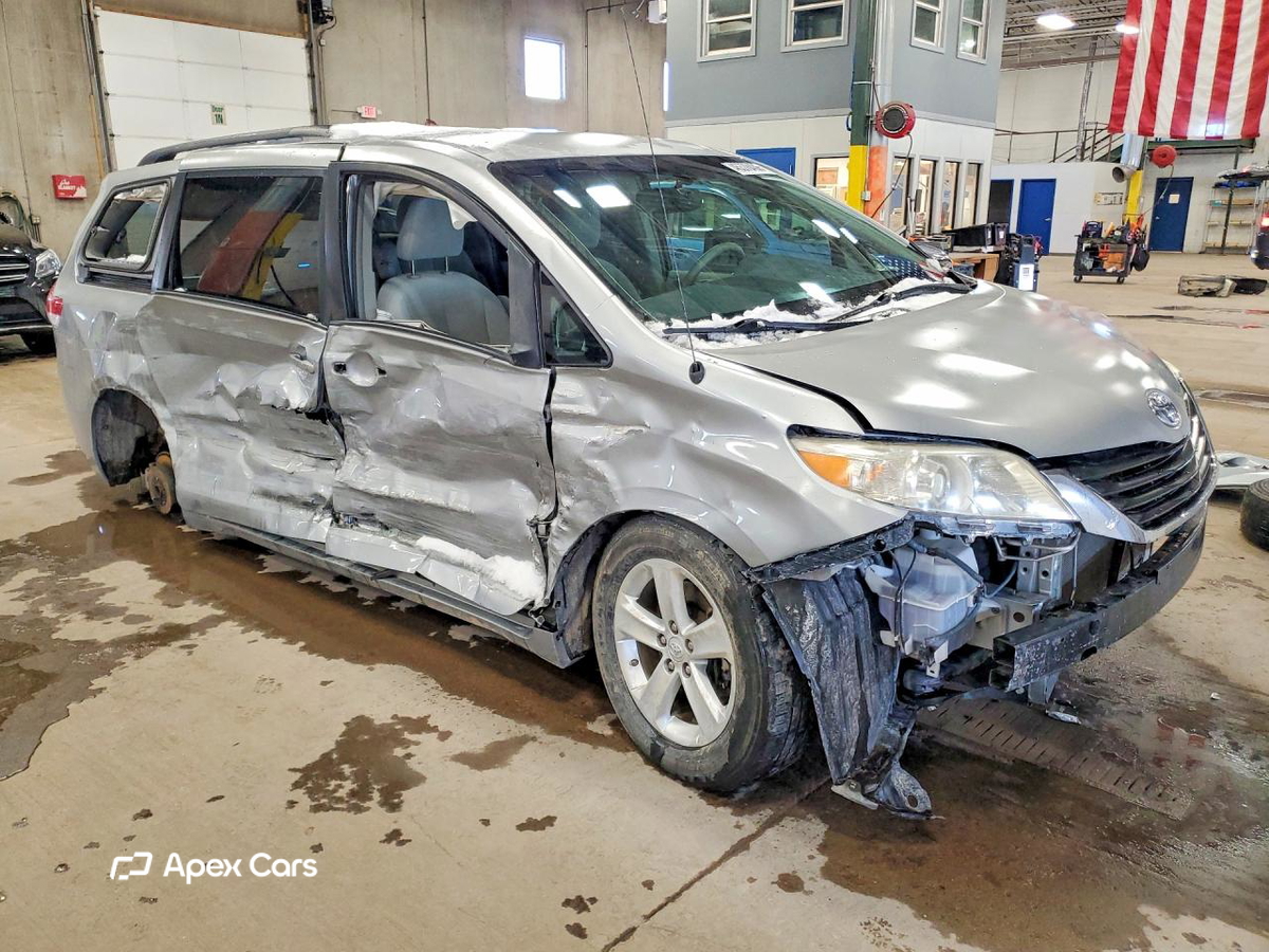 Toyota Sienna 2011