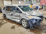 Toyota Sienna 2011