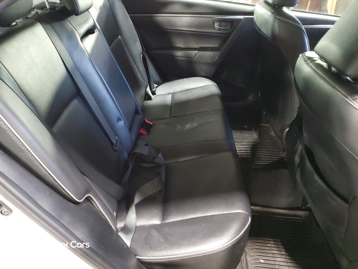 Toyota Corolla 2015