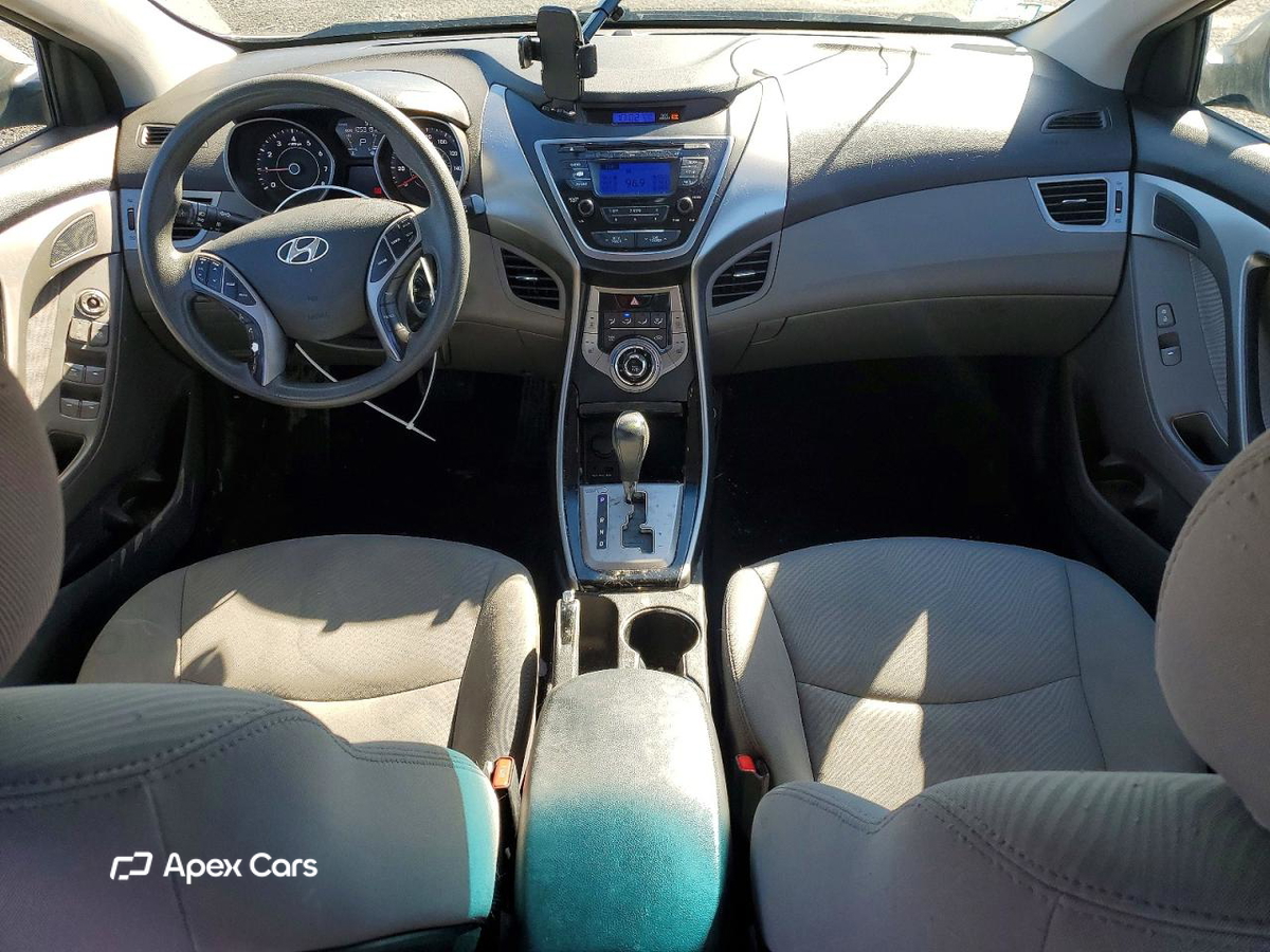Hyundai Elantra 2013