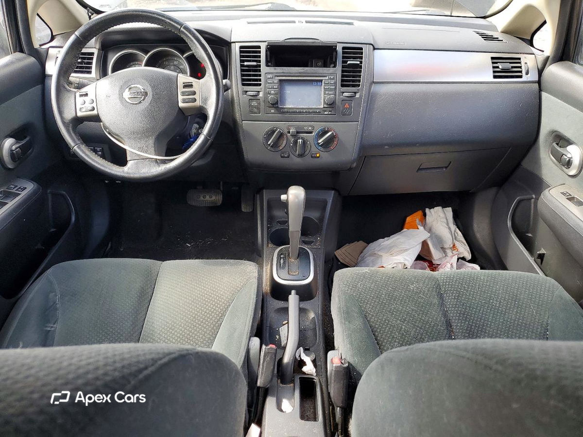 Nissan Versa 2012