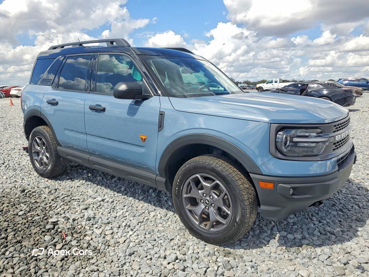 Ford Bronco 2024