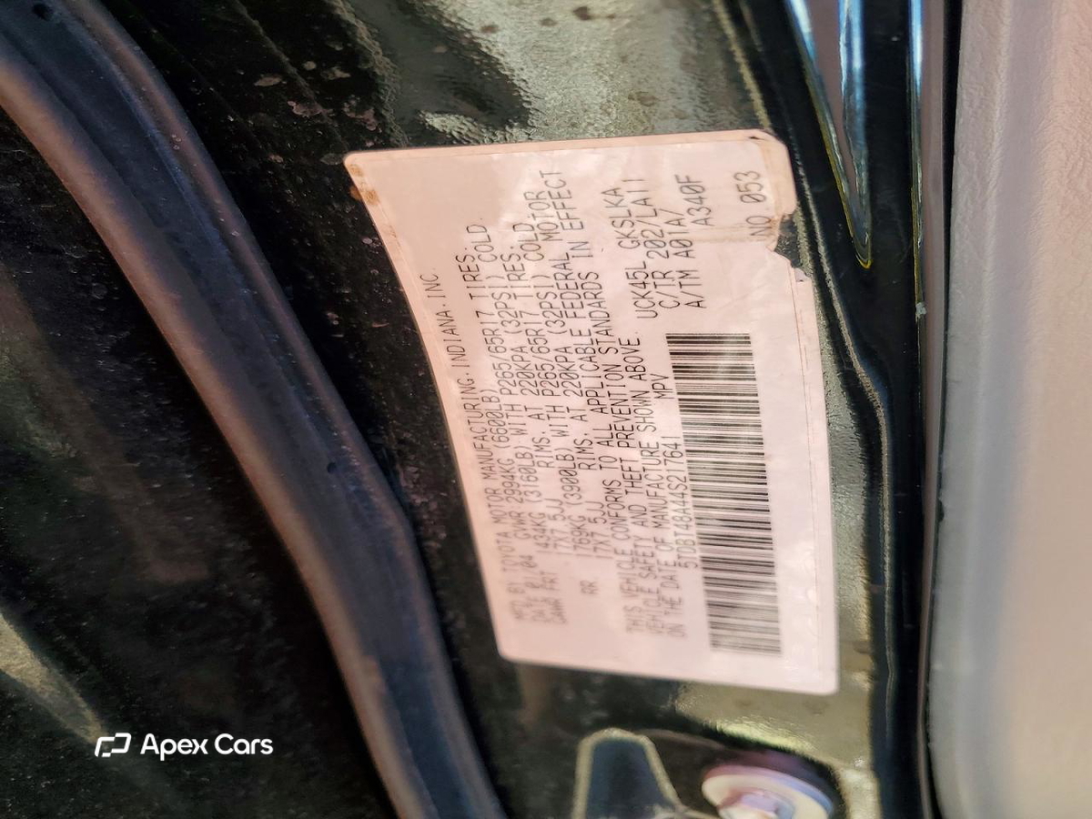 Toyota Sequoia 2004