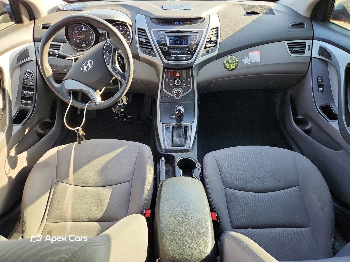 Hyundai Elantra 2016