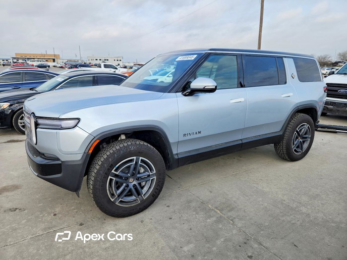 2026 Rivian R1S - Image 1 of 5