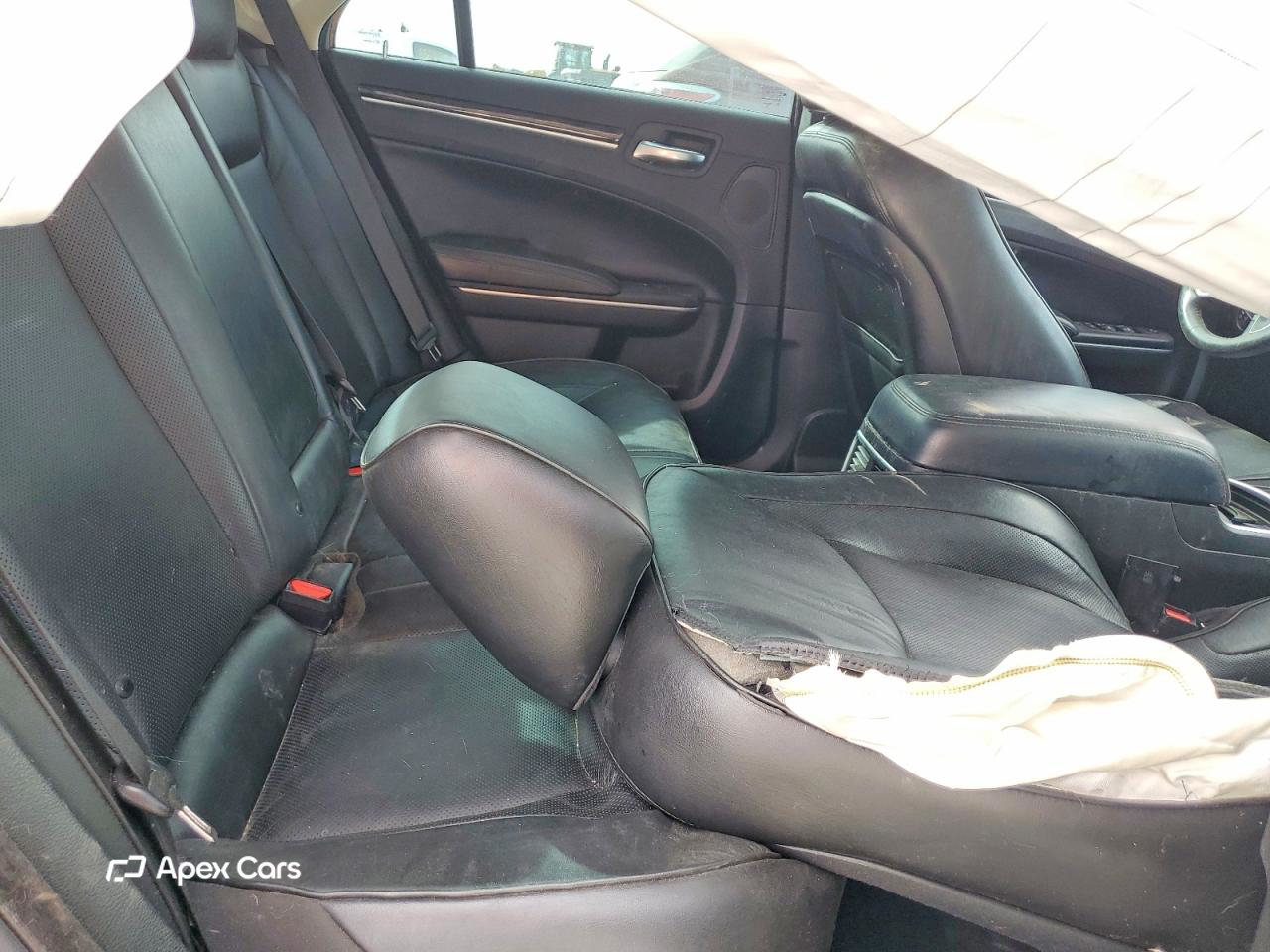 Chrysler 300 2022