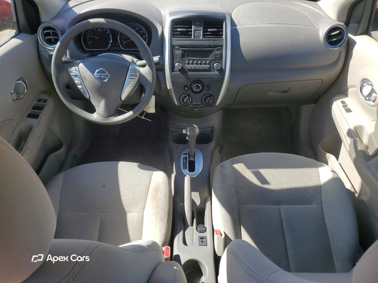 Nissan Versa 2015