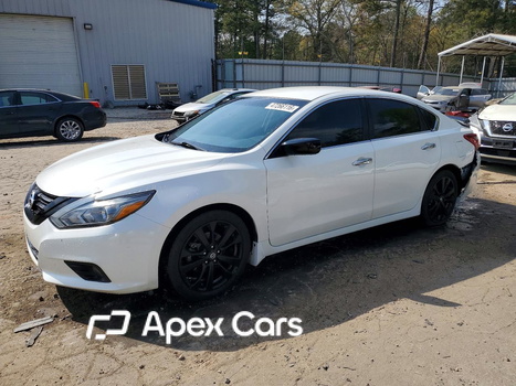 Nissan Altima 2018 - Zdjęcie 1 z 14