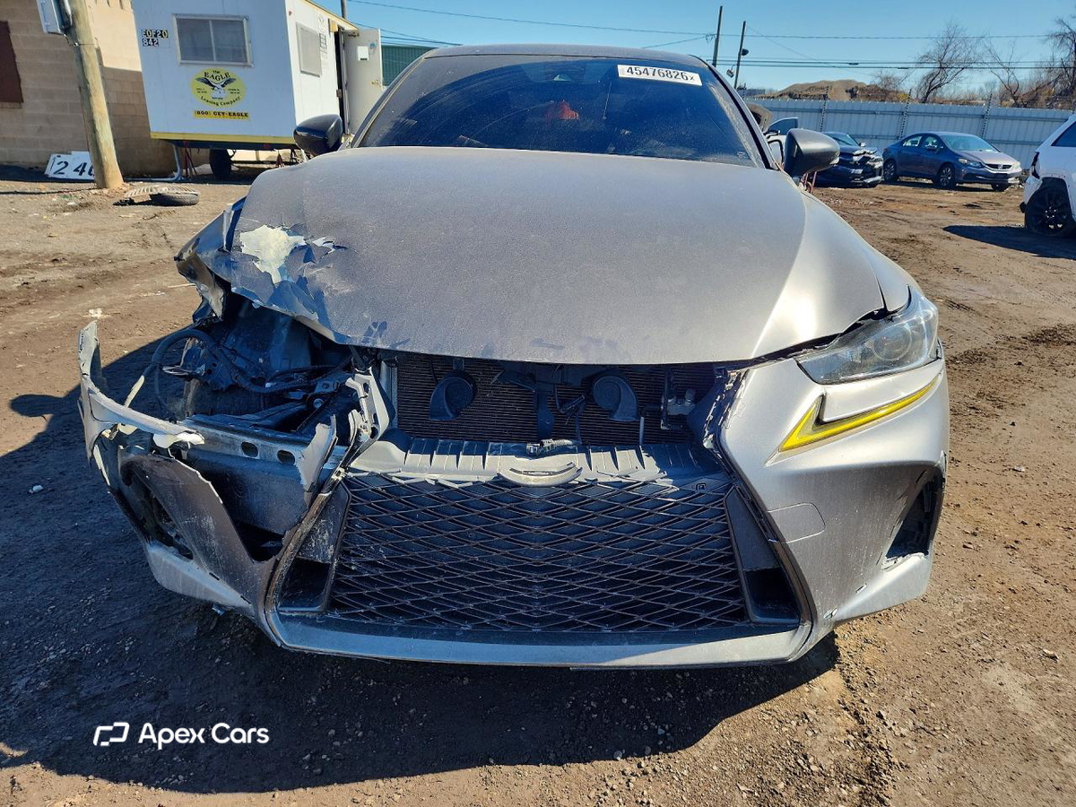 Lexus IS 2019