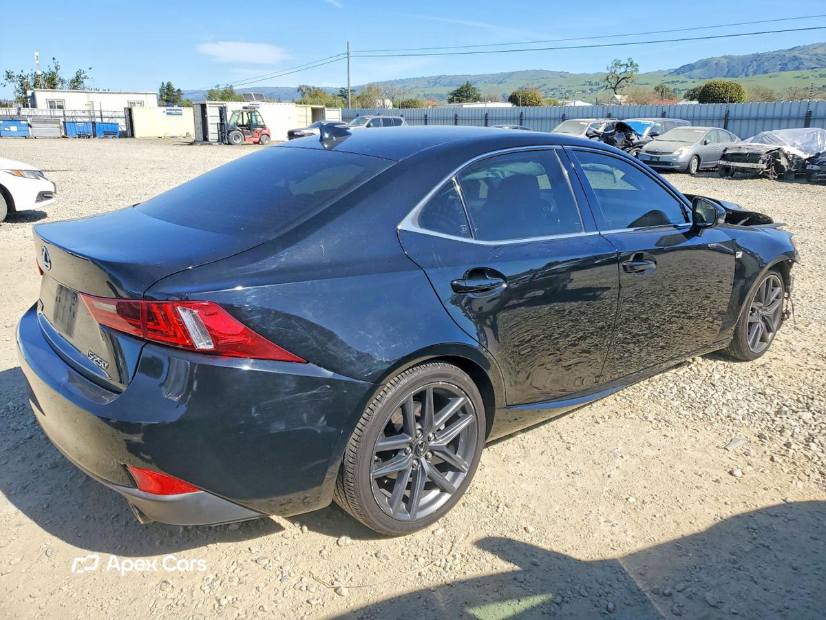Lexus IS 2015