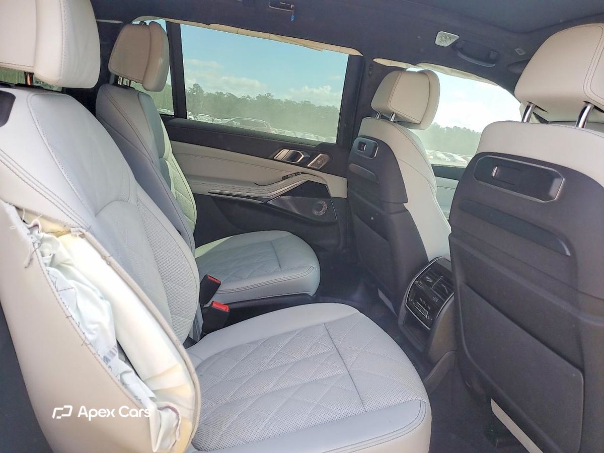 BMW X7 2024