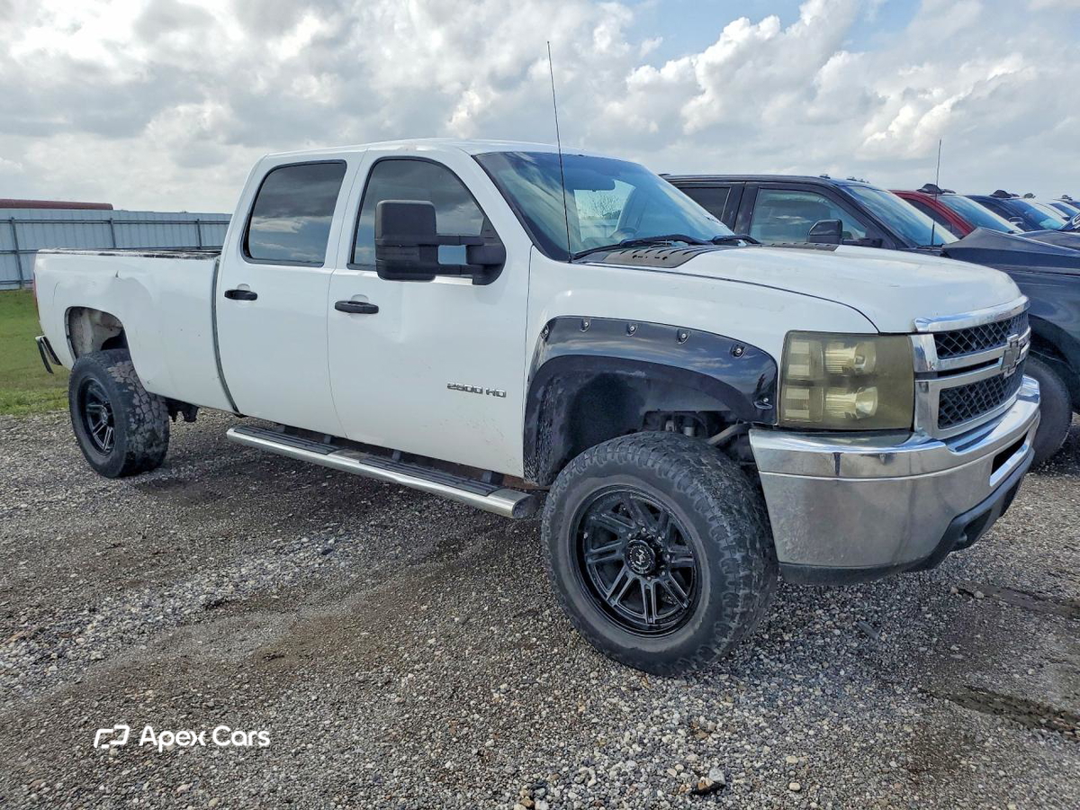 Chevrolet  2011