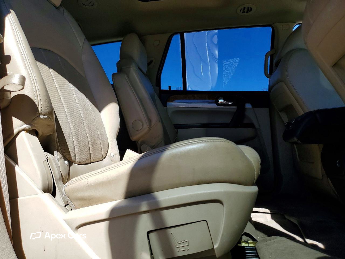 Buick Enclave 2011