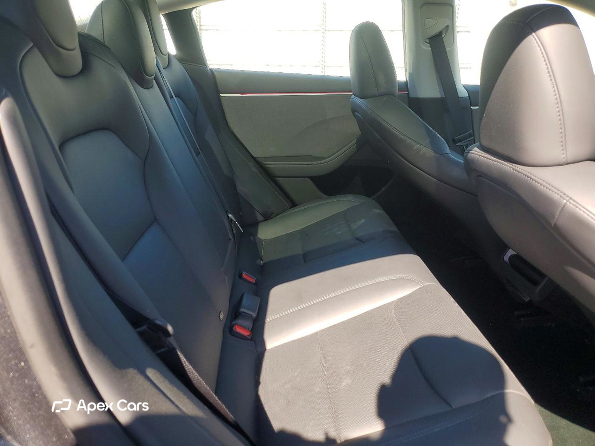 Tesla Model 3 2025