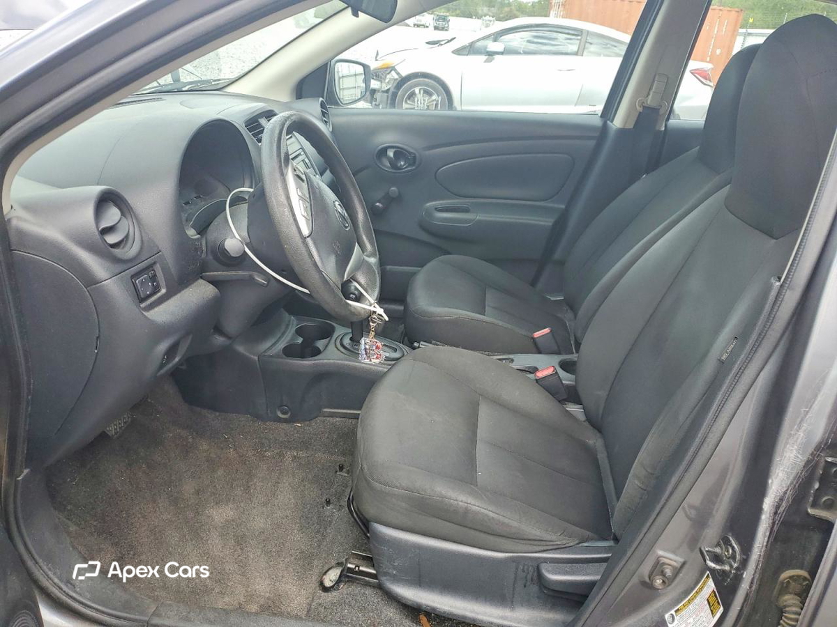 Nissan Versa 2016