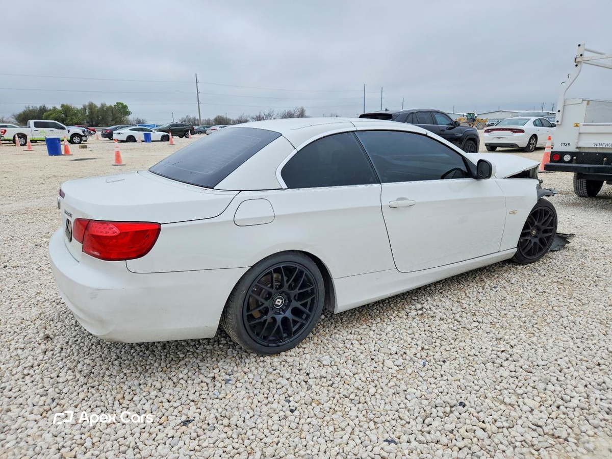 BMW Series 3 2011