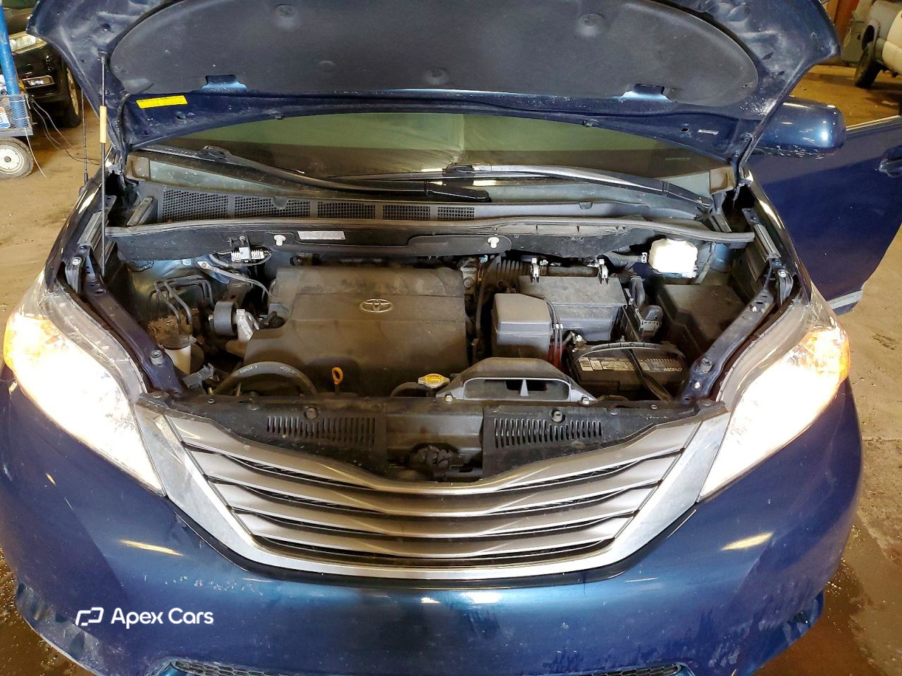 Toyota Sienna 2012