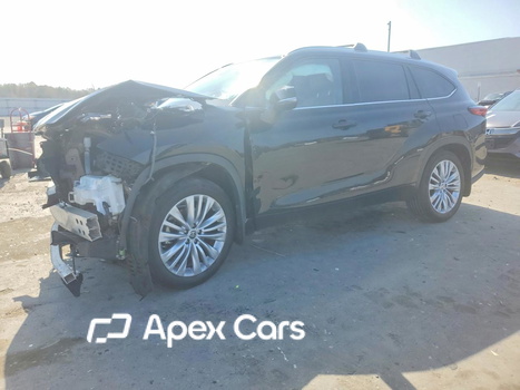 Toyota Highlander 2021 - Image 1 of 14