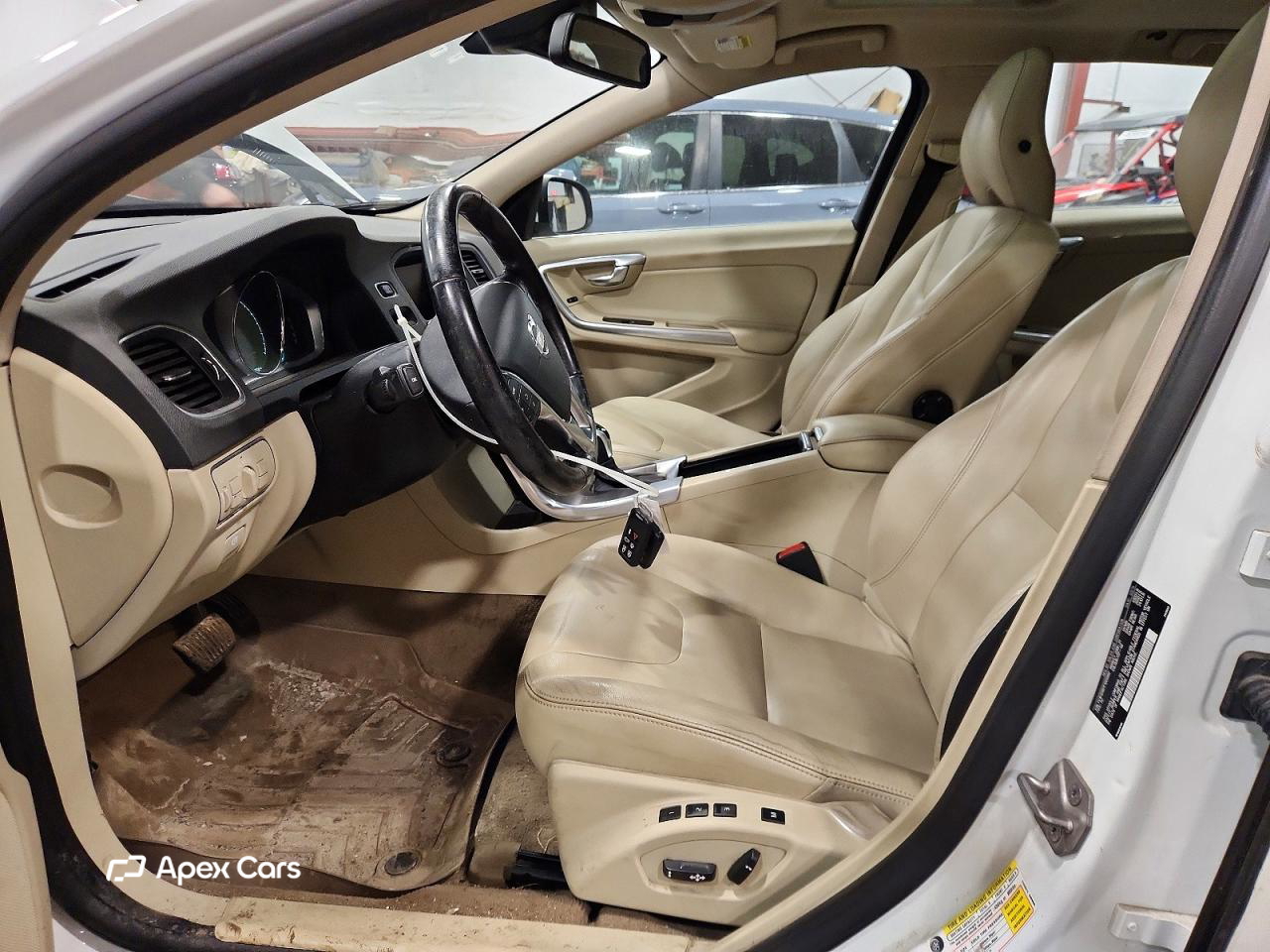 Volvo V60 2015