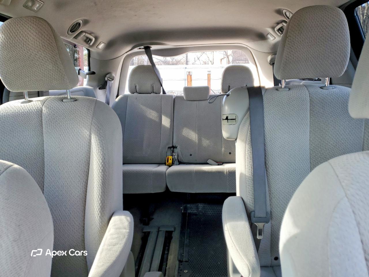 Toyota Sienna 2012