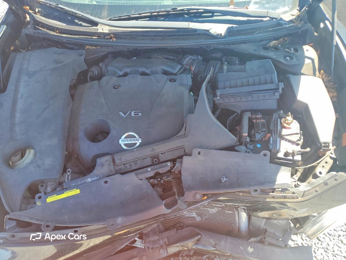 Nissan Maxima 2011
