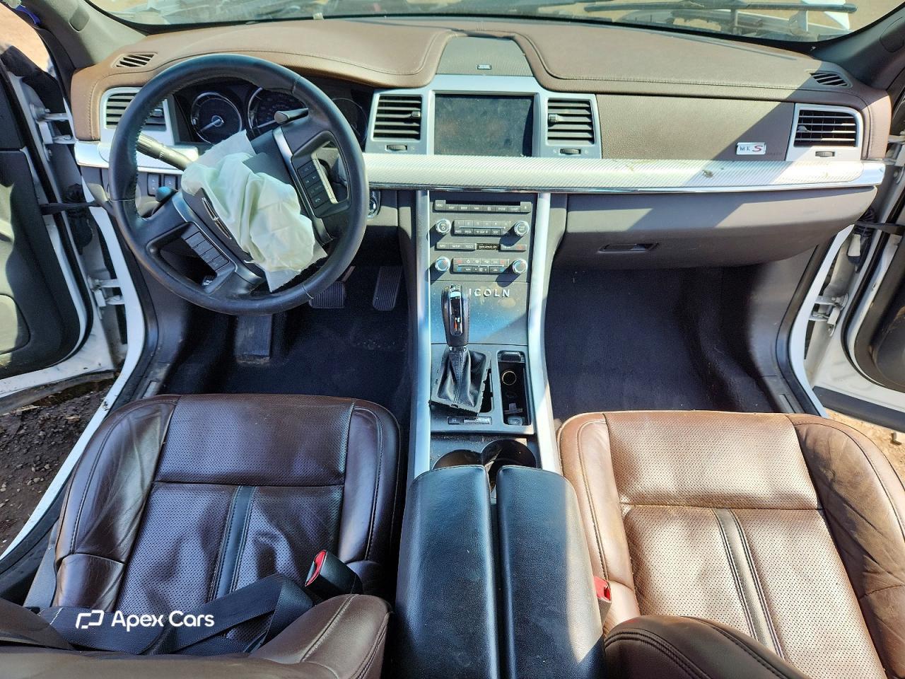 Lincoln MKS 2011