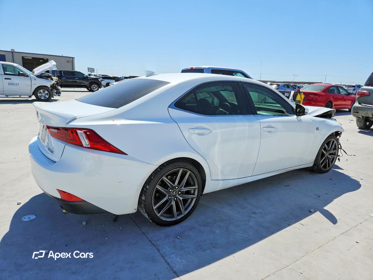 Lexus IS 2015