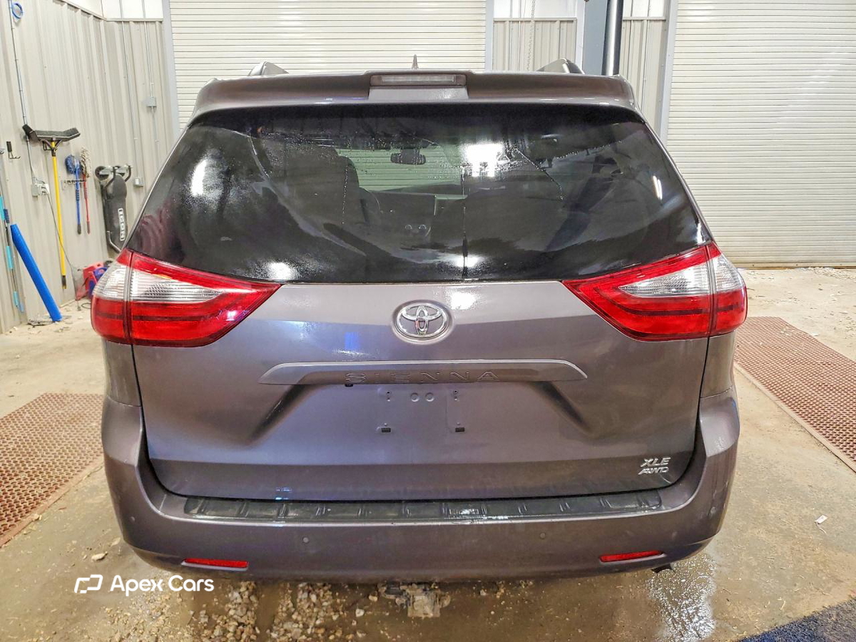 Toyota Sienna 2020