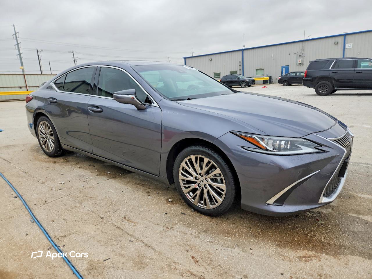 Lexus ES 2020