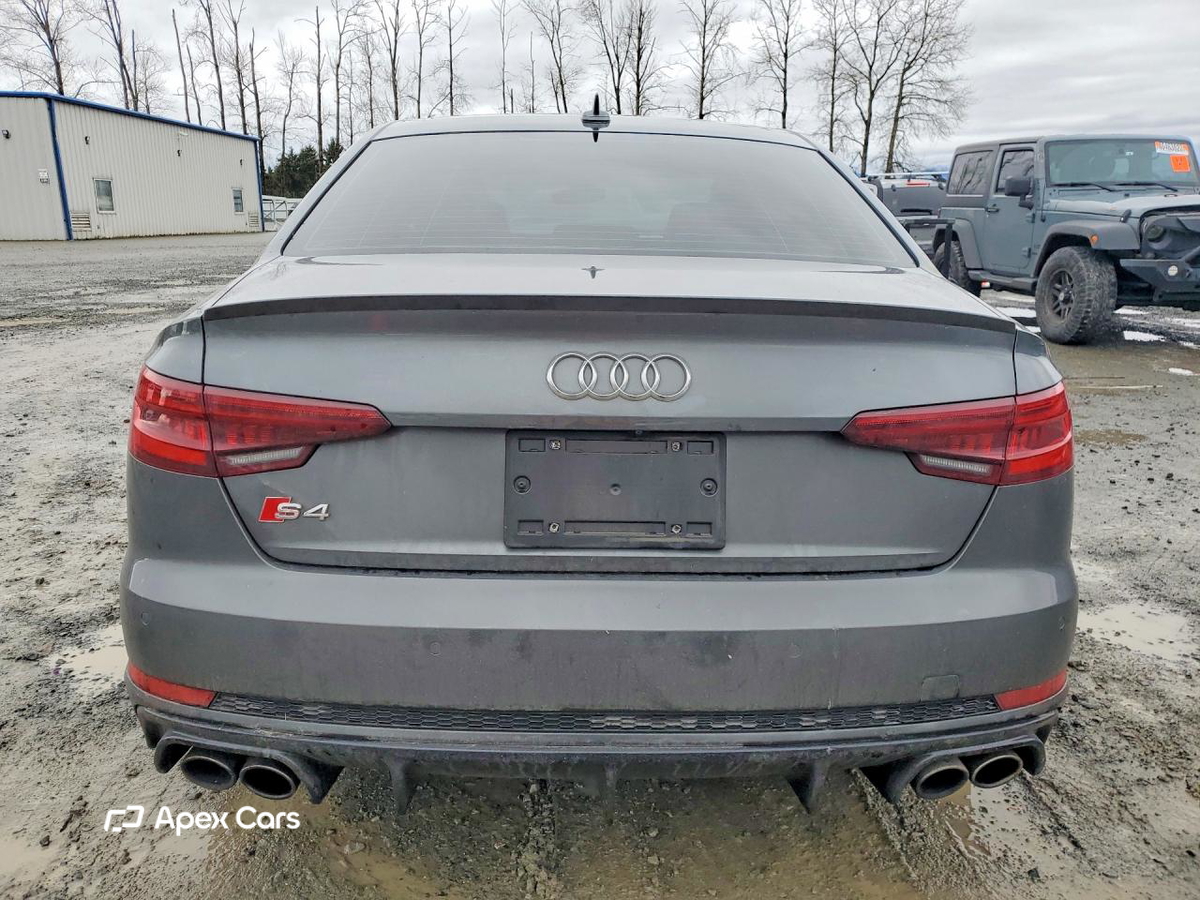 Audi RS4 2019