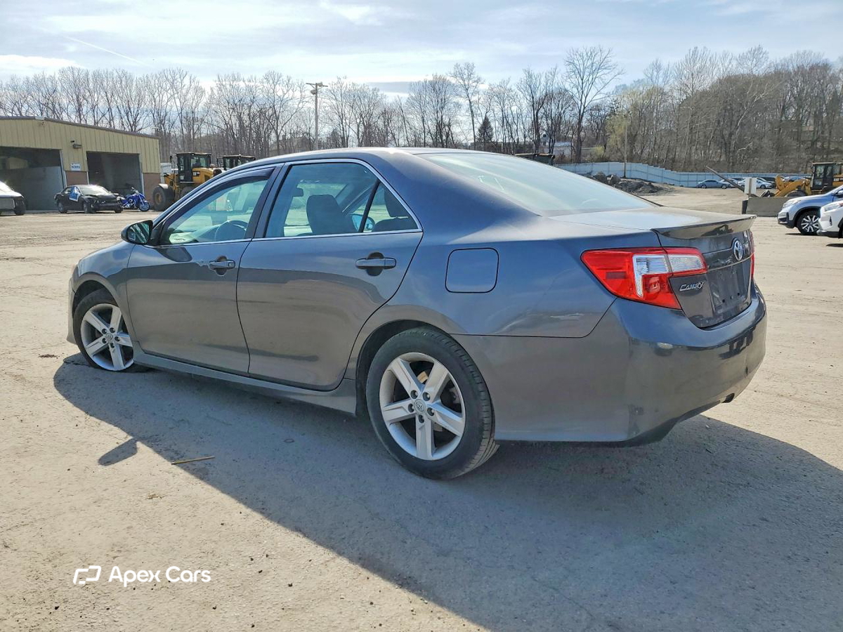 Toyota Camry 2012