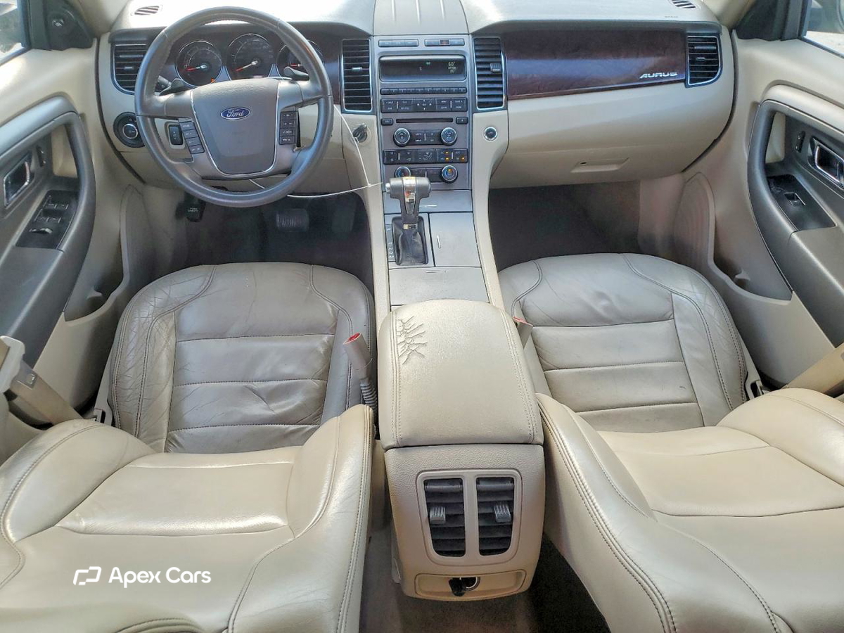 Ford Taurus 2012