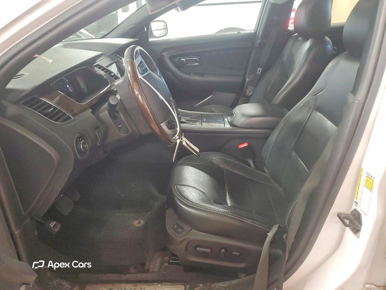 Ford Taurus 2016