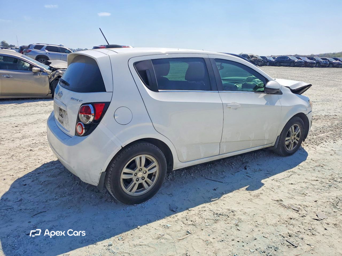 Chevrolet Sonic 2015