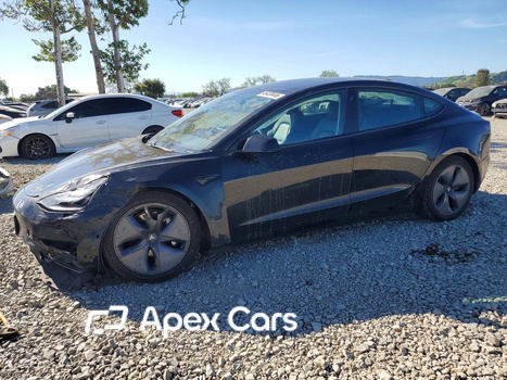 Tesla Model 3 2020 - Image 1 of 5