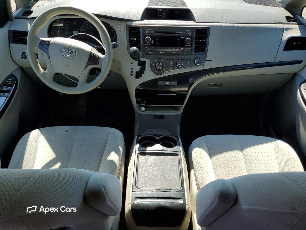 Toyota Sienna 2012