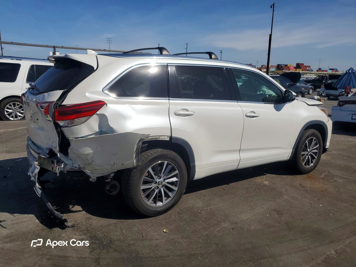 Toyota Highlander 2018
